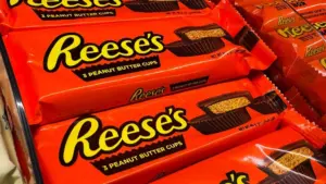 Reese’s, Almond Joy Bị Thu Hồi Toàn Phần Do Lỗi Ghi Nhãn Trên Bao Bì