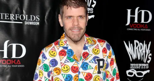 Gia đình và ê-kíp của Perez Hilton lên tiếng xác nhận đang được chăm sóc y tế sau livestream TikTok gây lo ngại