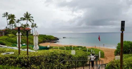 Bão nhiệt đới có thể ảnh hưởng đến kế hoạch du lịch Hawaii cuối tuần