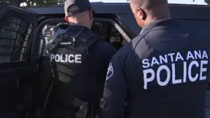 Giúp đỡ hay còng tay? FOX 11 đi sâu vào cuộc trấn áp tình trạng vô gia cư ở Santa Ana