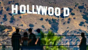 CEO nhận xét việc kinh doanh tại California “tệ hại” khi công ty chuyển đến Texas