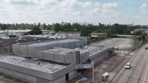 Cộng đồng Houston chung tay cứu nhà hát Garden Oaks lịch sử khỏi bị phá dỡ
