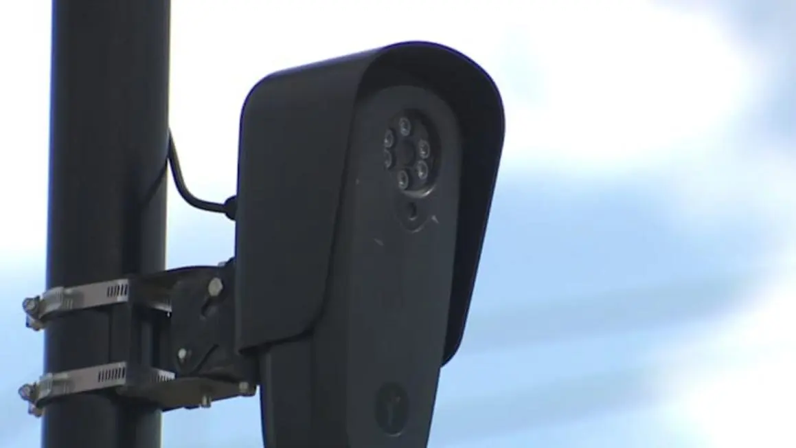 Cảnh sát viên Deer Park bị đình chỉ vì dùng camera biển số cho mục đích cá nhân