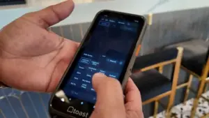Chủ nhà hàng ở Montrose mất hàng ngàn đô vì gian lận thanh toán không chạm, đây là cách bảo vệ bạn