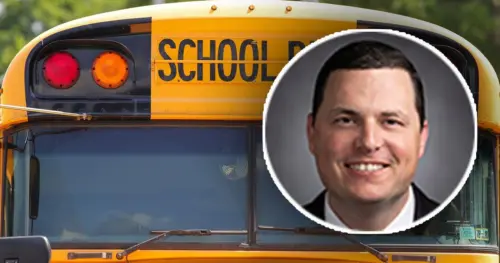 Nghị sĩ Texas đề xuất lùi ngày khai giảng năm học để tránh nóng