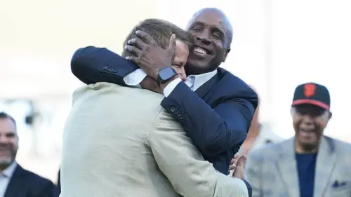 Jeff Kent kêu gọi Barry Bonds giữ vững niềm tin vào Hall of Fame