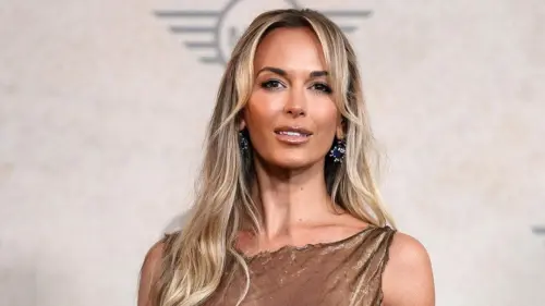 Jena Sims Gợi Nhớ Cách Làm Quảng Cáo Golf Thú Vị