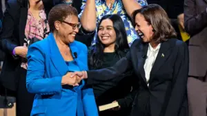 Thị trưởng Los Angeles Karen Bass bị chỉ trích vì quảng bá chương trình tài trợ chiến dịch tranh cử bằng tiền thuế