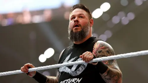 Kevin Owens Trở Lại Mạnh Mẽ Tại WWE SummerSlam, Giành Vé Độc Chiếm Ngôi Vô Địch