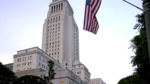 Điều tra vật liệu nguy hiểm tại Tòa Thị chính Los Angeles