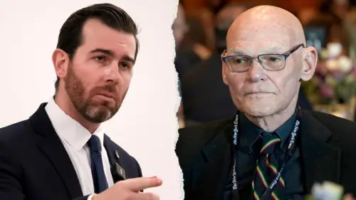 James Carville phản bác ứng viên xã hội chủ nghĩa: “Họ là một lũ ngốc”
