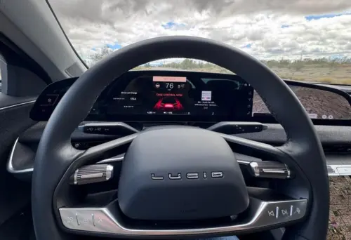 Lucid Motors hoãn ra mắt xe điện giá rẻ, liệu có nguy cơ tái diễn sai lầm?