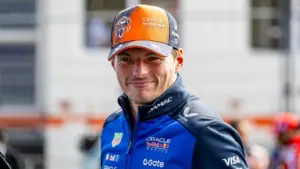 Max Verstappen sẽ đối đầu 100 tay đua kart trong một màn trình diễn đặc biệt