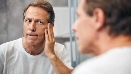 Áp Lực Mới Cho Phái Mạnh: Làm Sao Để Giữ Vẻ Ngoài Quyến Rũ Theo Tuổi Tác?