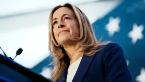Dân biểu New Jersey Mikie Sherrill ủng hộ luật Chứng minh Nhân Dân