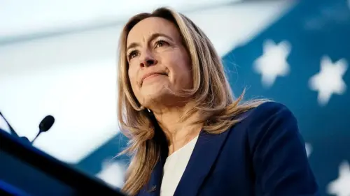 Dân biểu New Jersey Mikie Sherrill ủng hộ luật Chứng minh Nhân Dân