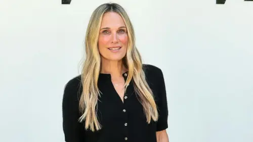 Molly Sims Tố Hollywood Lâu Năm Che Giấu Bí Mật Làm Đẹp