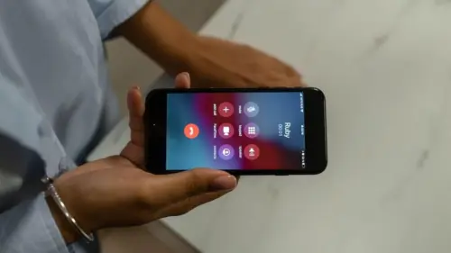 Lừa đảo tin nhắn thoại bí ẩn có thể tấn công mà điện thoại không rung