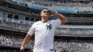 Cựu sao MLB kêu gọi sửa đổi lương trong bối cảnh đàm phán bế tắc