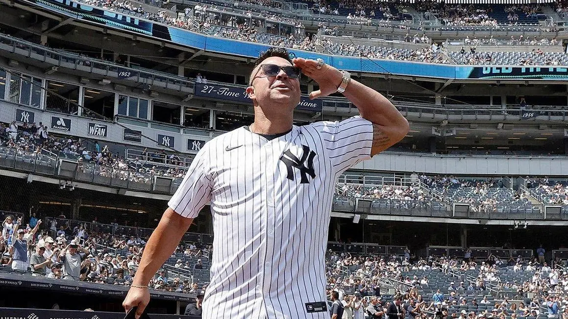 Cựu sao MLB kêu gọi sửa đổi lương trong bối cảnh đàm phán bế tắc