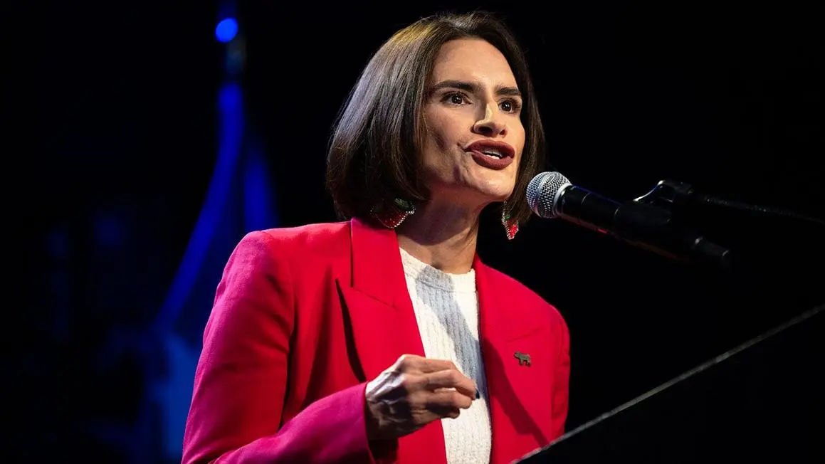 Bà Peggy Flanagan, Phó Thống Đốc Minnesota, đối mặt với vụ bê bối gian lận lớn dưới thời kỳ nắm quyền