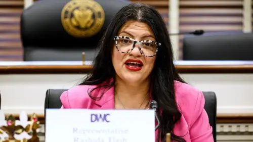 Bà Rashida Tlaib bị chỉ trích vì ủng hộ ứng viên muốn lật đổ hai Dân biểu gốc Do Thái ở Florida