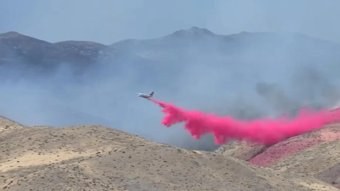 Hơn 90.000 người phải di tản vì Hỏa hoạn Hawk tại Nevada