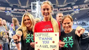 Sophie Cunningham chỉ trích truyền thông WNBA vì thiếu tập trung vào bóng rổ, đề cập đến cuộc trò chuyện gây chú ý với Cheryl Reeve