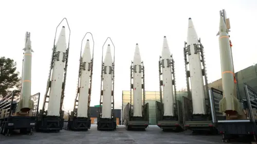 Iran Có Thể Phản Ứng “Động” Khi Hoa Kỳ Tăng Cường Kiểm Soát Kinh Tế, Chuyên Gia Cảnh Báo