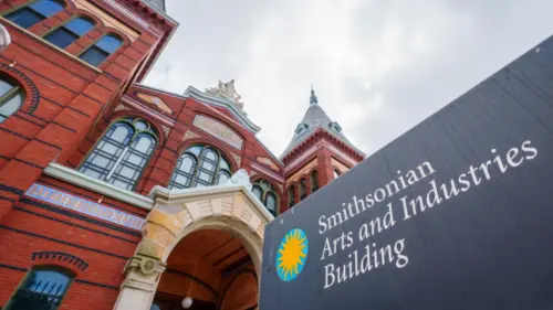 Smithsonian Đối Mặt Với Kiểm Tra Về Ngân Sách 1 Tỷ Đô Dưới Thời Tổng Thống Donald Trump