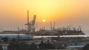 Houthi Lực Lượng Hậu Thuẫn Iran Đe Dọa Biển Đỏ, Có Thể Dẫn Đến Thay Đổi Chính Sách Lớn Của Hoa Kỳ