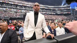 Stephen A. Smith Cảnh Báo Sẽ Đối Đầu Với Hiệp Hội Nhà Báo Da Đen Sau Khi Nhận Giải “Thumbs Down”