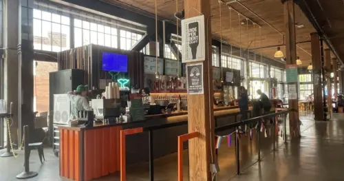 Các quán bar, nhà hàng miền Tây tiểu bang Washington hợp sức quyên góp cứu trợ cháy rừng Spokane