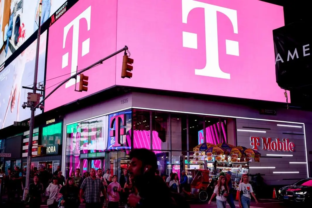 T-Mobile &#8220;Cắt Cáp&#8221; Để Đuổi Hacker Trung Quốc Ra Khỏi Mạng Lưới