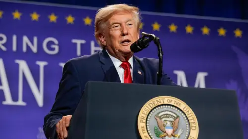 Tổng Thống Trump Thay Đổi Lịch Trình Tiêm Chủng Trẻ Em, Trao Quyền Quyết Định Cho Phụ Huynh