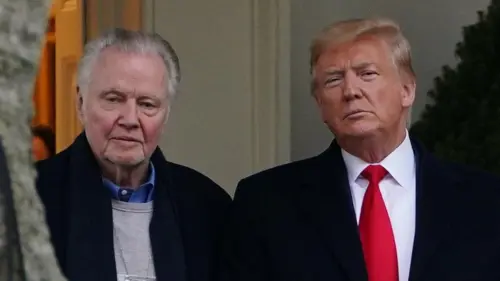 Tổng thống Trump kêu gọi ưu đãi thuế liên bang cho ngành điện ảnh sau cuộc gặp với Jon Voight