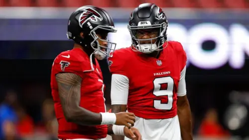 Khoảnh khắc Michael Penix Jr. và Tua Tagovailoa có thể trở thành “meme của năm”