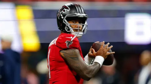 Chiến lược đầu quân cho Falcons: Tua Tagovailoa hay Michael Penix Jr.?