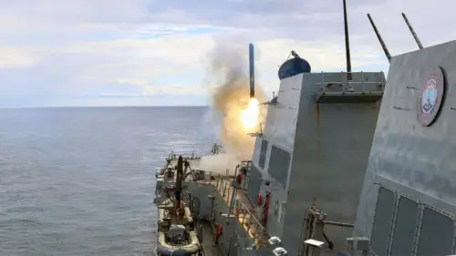 Hoa Kỳ trao hợp đồng 22,9 tỷ đô la cho Raytheon sản xuất tên lửa Tomahawk, Tổng thống Trump bác bỏ lo ngại về kho vũ khí