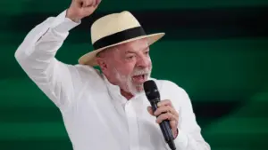 Tổng thống Lula tái tranh cử tổng thống Brazil giữa lo ngại can thiệp nước ngoài