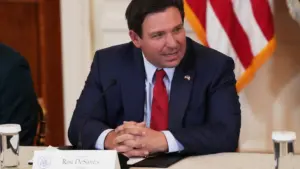 Báo cáo bồi thẩm đoàn Florida: Chính quyền DeSantis lạm dụng 10 triệu đô la, nhưng không có buộc tội