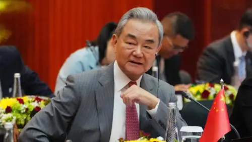 Ngoại trưởng Trung Quốc kêu gọi Hoa Kỳ và Trung Quốc ‘vượt qua trở ngại’ trước thượng đỉnh Tổng thống