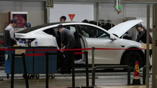 Tesla thu hồi gần 3 triệu xe ở Trung Quốc vì vấn đề tay nắm cửa