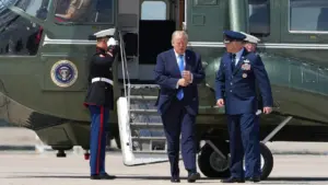 FAA Điều Tra Nguyên Nhân Máy Bay Cất Cánh Khi Trực Thăng Của Tổng Thống Trump Tiếp Cận