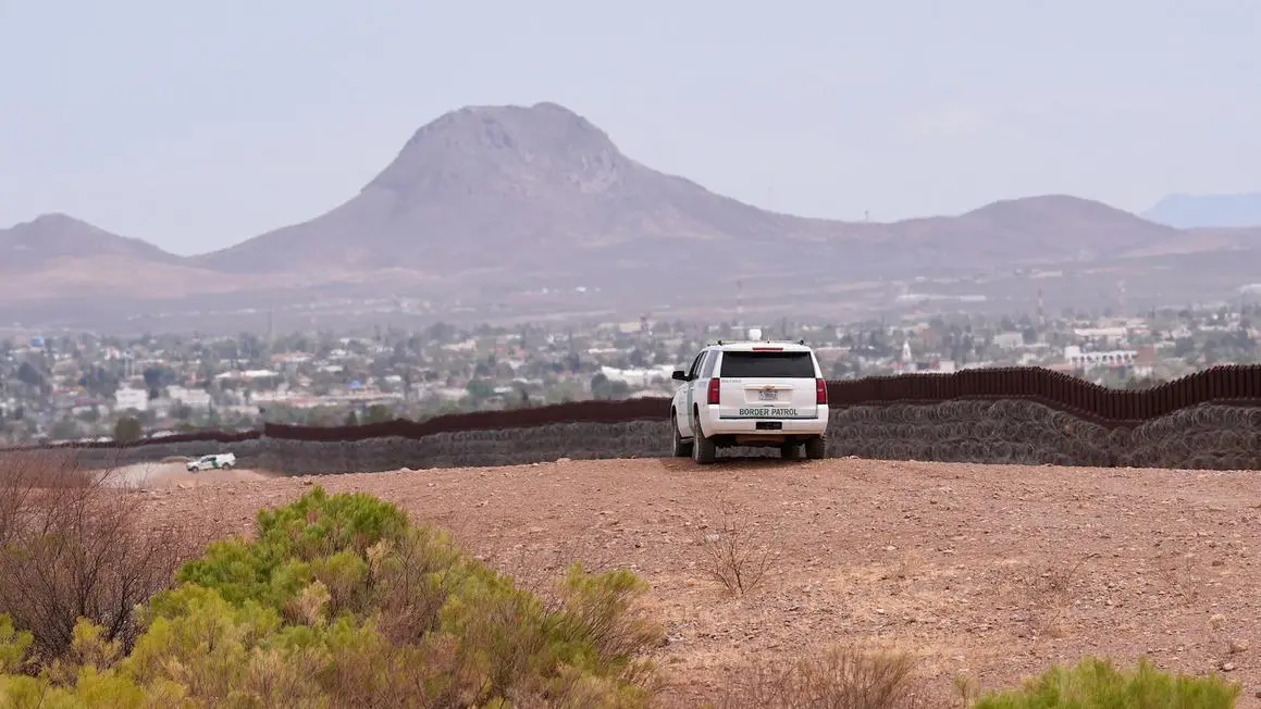 Chính quyền Trump khởi công dự án tường biên giới ở Arizona bất chấp phản đối của thổ dân