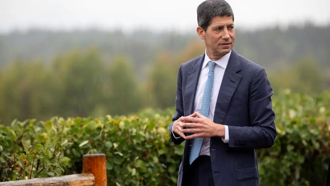 Chủ tịch Fed Kevin Warsh đưa ra tín hiệu tăng lãi suất trong bài phát biểu tại Jackson Hole