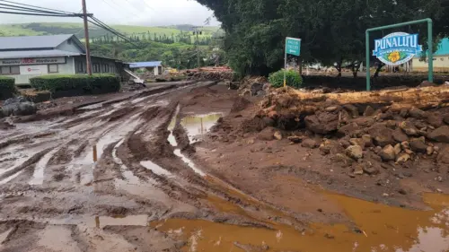 Hawaii Chuẩn Bị Đối Phó Với Bão Nhiệt Đới Sau Cơn Bão Lala
