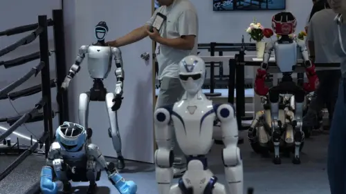 Cổ phiếu nhà sản xuất robot hình người Unitree của Trung Quốc tăng vọt trong ngày giao dịch đầu tiên tại Thượng Hải