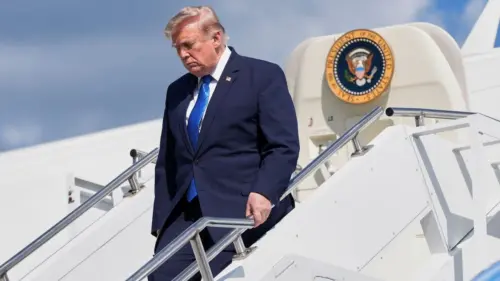 Tổng Thống Trump ra lệnh ngừng tấn công Iran sau khi đạt được các thông số cho thỏa thuận ngừng chiến