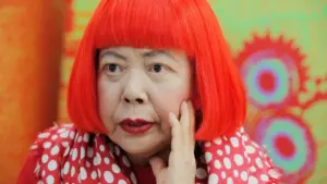Nghệ sĩ Yayoi Kusama, người làm rực rỡ thế giới nghệ thuật bằng chấm bi, qua đời ở tuổi 97 tại Tokyo